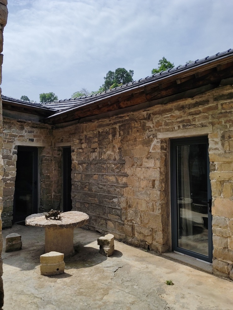 大前村石屋院落